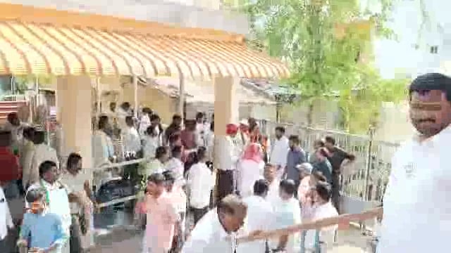 दादा घराण्याला दुष्काळी पट्ट्यात मत मागण्याचा मुळीच अधिकार नाही- अमरसिंह देशमुख