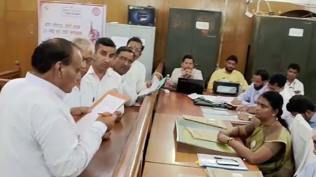 भगतराम मिश्रा निवासी बहराइच ने लोकसभा कैसरगंज से समाजवादी पार्टी से नामांकन किया।