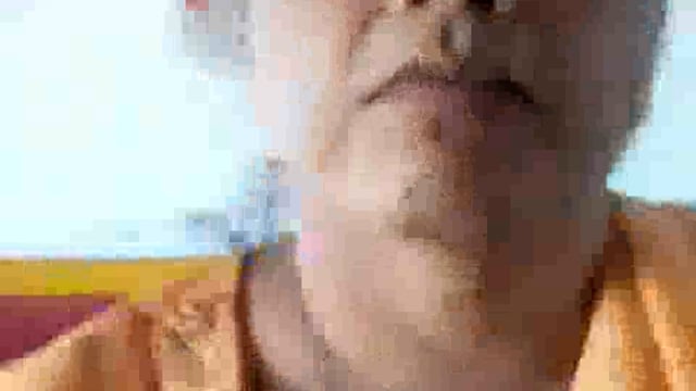 Agra jila mein shikshika ko der se aana Pada mahanga pradhanadhyapika ka shikshika per futa gussa