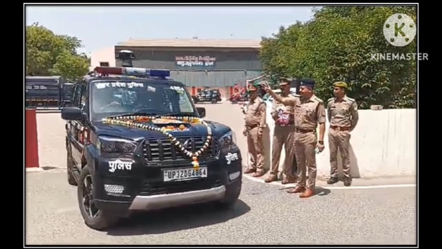 यूपी112 मुख्यालय लखनऊ द्वारा आम जनमानस की सुरक्षा एवं सहायता हेतु कमिश्नरेट आगरा को दी गई 10 पीआरबी स्कॉर्पियो गाड़ियां