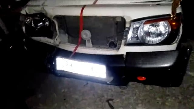 अंबेडकर नगर थाना सम्मनपुर क्षेत्र के अंतर्गत खपुरा डड़वा कुर्की के पास अभी-अभी चार बोलेरो और एक मोटरसाइकिल में टक्कर हो जाने से दर्दनाक हादसा दो की हालत नाजुक कई अन्य घायल।