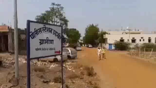 दावनगाव येथे १० हजार १४० रुपयांची दारू पकडली