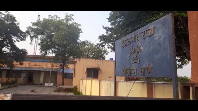 शिवीगाळ का करतो म्हणून विचारले असता पती पत्नीसह मुलीला मारहाण करून जीवे मारण्याची धमकी