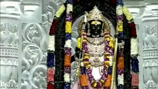 Pradhanmantri Shri Narendra Modi ji Ayodhya Mein Aakar ke ramlala ke darshan Kiya aur uske bad road show Bhi Kiya 2 Kilo meter