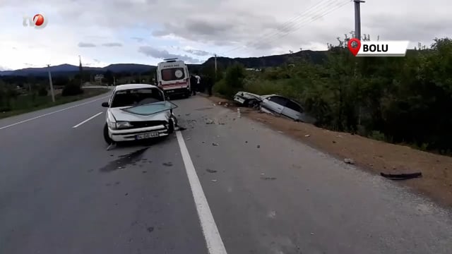 İki Otomobil Çarpıştı 4 Yaralı