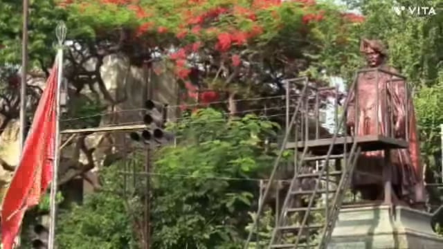 लोकराज्य राजर्षी छत्रपती शाहू महाराज यांच्या 102वी स्मृति दिनानिमित्त दसरा चौक व समाधी स्थळी अभिवादन केले.