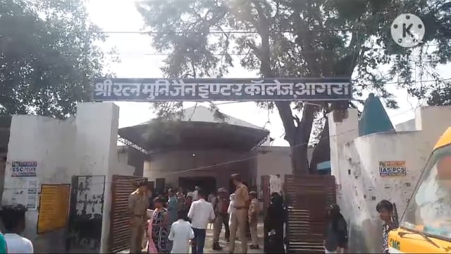 आगरा शहर में 7/5/2024 लोकसभा सांसद चुनाव के मतदान किए गए और बड़ी ही मुस्तादी के साथ पुलिस प्रशासन का सहयोग रहा