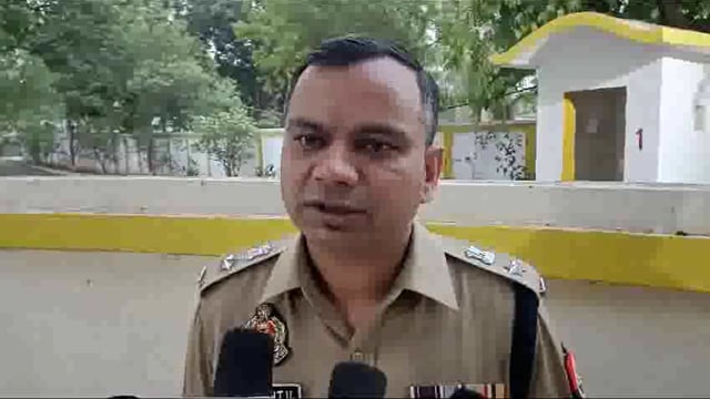प्रतापगढ़ जिले के पुलिस अधीक्षक सतपाल अंतिल द्वारा देल्हूपुर थाना क्षेत्र में  हुई लूट की घटना के संबंध में बयान बाइट,