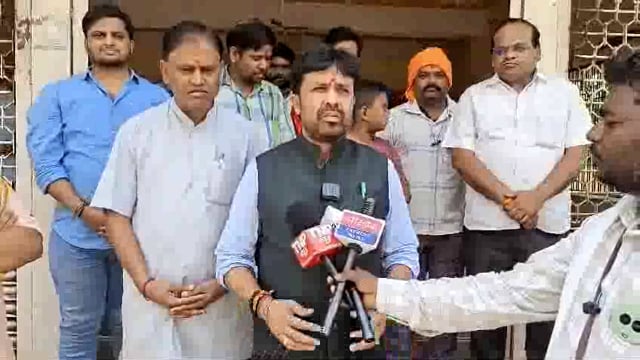 महात्मा बसवेश्वर महाराज व भगवान परशुराम महाराज यांच्या शोभा यात्रेत नागरिकांनी सहभागी व्हावे,मंत्री संजय बनसोडे 