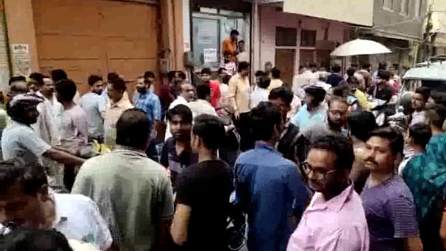 मथुरा के थाना गोविंद नगर क्षेत्र में नवविवाहिता की संधिग परिस्थितियों में मौत परिजनों ने हत्या का लगाया आरोप