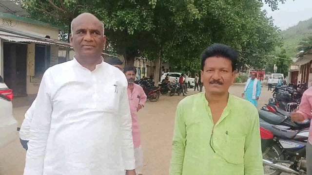 जिला परिषद अध्यक्ष बांका ने अस्पताल का किया निरीक्षण दिए कई आवश्यक दिशा निर्देश