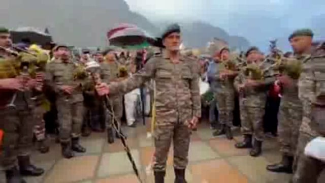 Badrinath Dham ke Kapat Aaj Subah 6:00 Baje Khul Gaye Hain Uttrakhand Charon Dham ki yatra shuru ho gai hai Jay Badri Vishal Nath ki Jay