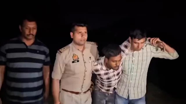 बीती रात भैंस चोर गिरोह व पुलिस की हुई मुठभेड़ गोली लगने से एक चोर घायल