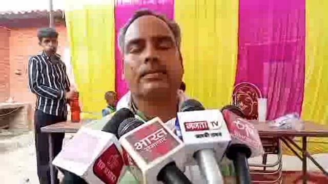 बाराबांध में कांग्रेस नेता कन्हैया पांडेय ने कहा कि सांसद के कार्य काल मे नही हुआ गड़वार ब्लाक में  विकास का कार्य