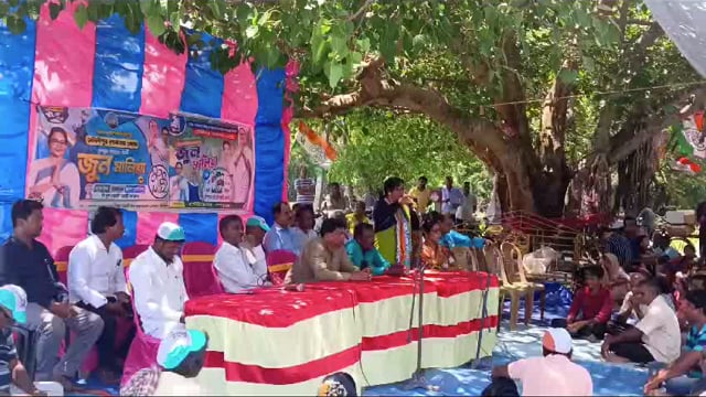 মেদিনীপুর লোকসভা কেন্দ্রে তৃণমূল কংগ্রেসের প্রার্থী জুন মালিয়া সমর্থনে এদিন পাঁচ রোল মহিলা তৃণমূল কংগ্রেসের জনসভা