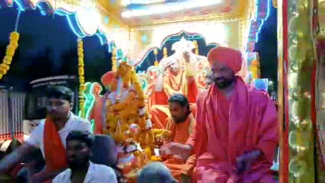 उदगीर शहरात भव्य कलश शोभा यात्रा,हजारोंच्या संख्येने महिला सहभागी