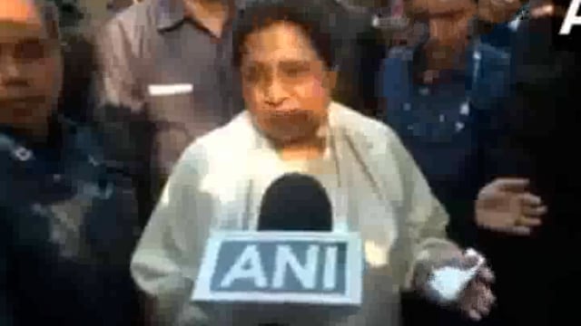 Bahraich : बसपा प्रमुख मायावती ने लखनऊ में डाला वोट