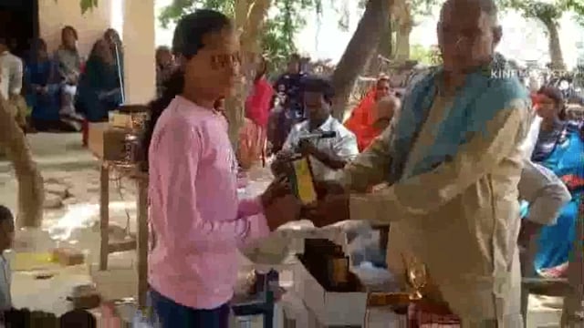 बुढ़नपुर तहसील क्षेत्र के पंडित कल्पनाथ पब्लिक स्कूल में कवि गोष्ठी हुआ आयोजन मेधावी छात्रों को किया गया सम्मानित