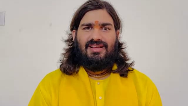 बलरामपुर हनुमान गढ़ी महंथ महेंद्र दास ने लोकसभा श्रावस्ती के मतदाताओं से साकेत मिश्रा को विजई बनाने का किया अपील 