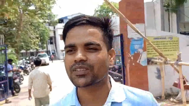 पत्नी को रील्स बनाने से मना किया पति तो अपनी बच्ची के साथ पत्नी हुई फरार पति लग रहा गुहार   