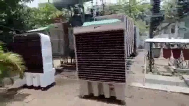 Garmi Ka Alam yah hai ki Transformer ko Thanda karne ke liye cooler chalaya Ja Rahe Hain yah HAL Lucknow ke Jankipuram ka hal hai