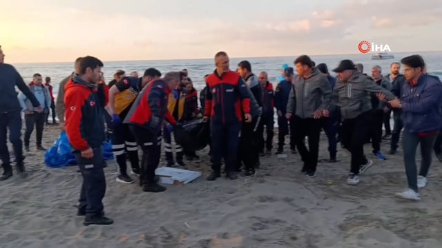 Denizde kaybolan Burak Emre Meşe'nin cesedi 4 buçuk metre derinlikte bulundu
