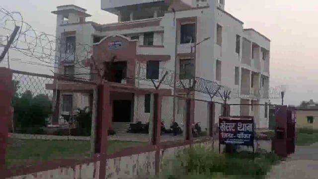 खेसर हाई स्कूल से500मीटर की दूरी पर16वर्षीय छात्रा के साथ हुए चाकूबाजी की घटना का एसडीपीओ ने प्रेस वार्ता कर किया खुलासा