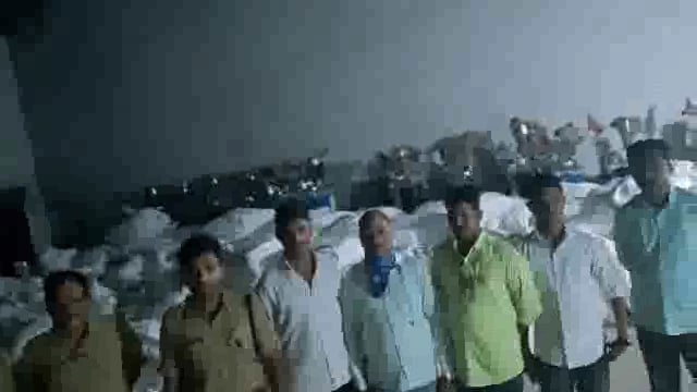 लातूर पोलिसांची सर्वात मोठी कारवाई ३ करोड 5 लाखांचा गुटखा पकडला