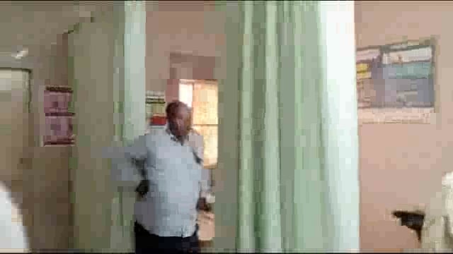 भगवान भास्कर ने दिखाऐ तेवर, तो दानदाताओं के बढ़े हाथ: स्वर्णवन सेवा समिति सोनई ने प्रसूति कक्ष में स्थापित कराया ए सी।