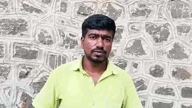 रस्त्याच्या प्लान इस्टिमेट ची माहिती मागितल्याच्या रागातून तळेवाडी मध्ये जेसीबीने नारळाची झाडे उकडून टाकली