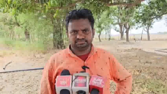 जिगना शुक्ल में दबंगो द्वारा निर्माणाधीन मकान में दरवाजा नहीं लगाने देने का पीड़ित ने लगाया आरोप,कहा मारने कि दे रहे धमकी