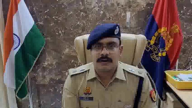 थाना शाहगंज क्षेत्र में दो महिलाओं के शब मिलने से मची अफरा तफरी डीसीपी सूरज राय जी की वाइट 