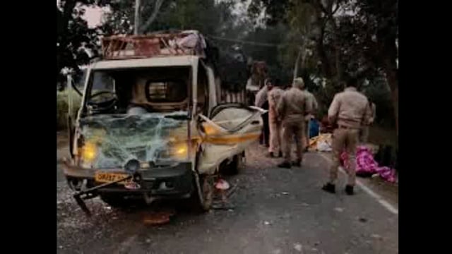 करगणी रामनगर येथे रस्ता पार करत असताना छोटा हत्ती टेम्पोची धडक एक जण जखमी