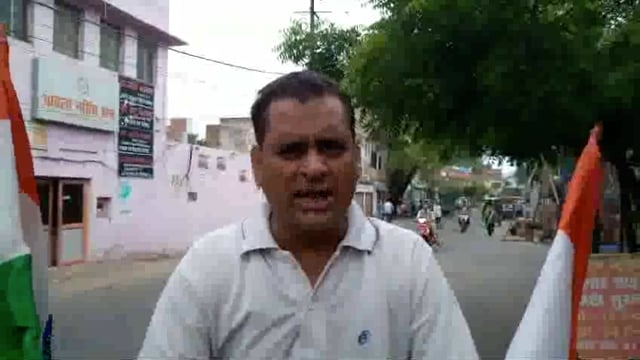 दिनांक 31/5/2024 केमिस्ट एसोसिएशन के जिला अध्यक्ष आशु शर्मा ने बताया कि हॉस्पिटलों में मोनोपोली दवाई जबरदस्तीदी दे रहे