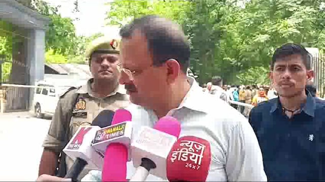 बलिया में लोक सभा चुनाव को लेकर प्रशासन अलर्ट ,जिलाधिकारी ने दी जानकारी