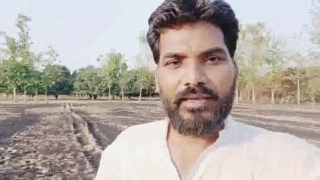 बलरामपुर:सहियापुर ग्राम में अज्ञात लोगों ने फसल अवशेष में लगाया आग संसाधन जलकर खाक किसान ने विडियो बनार किया वायरल।