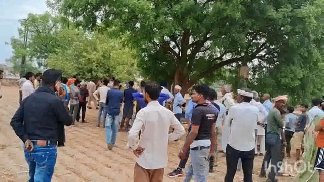 थाना रिफाइनरी क्षेत्र के अंतर्गत भाई वाले कट के समीप नीम के पेड़ पर लटका मिला अज्ञात युवक का शव नहीं हो पाई पहचान