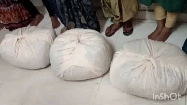 मथुरा पुलिस को मिली बड़ी सफलता 50 किलो गांजे के साथ सात महिलाओं सहित एक व्यक्ति को किया गिरफ्तार