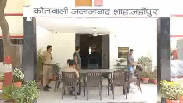 मिठाई विक्रेता से दबँगो ने की मारपीट,दुकान का सामान उठाकर फेका, दोनों पक्षों ने थाने में दी तहरीर 