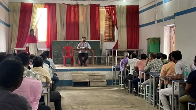 मतगणना स्थल पर मोबाइल, ज्वलनशील पदार्थ, तंबाकू,या नशीला पदार्थ ले जाने की नहीं होगी