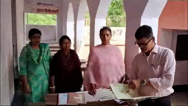 प्रखंड शिक्षा पदाधिकारी ने आधे दर्जन से अधिक विद्यालयों का किया निरीक्षण