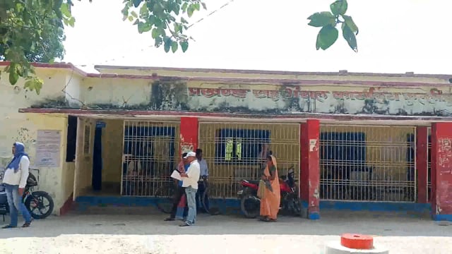 जर्जर धारा प्रवाहित तार ठीक नहीं होने पर ग्रामीण करेंगे आंदोलन, खबर देख BDO ने लिया संज्ञान