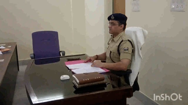 लखीसराय जिला मुख्यालय अनुमंडल पुलिस पदाधिकारी कार्यालय परिसर में क्राइम बैठक आयोजित सभी थाना अध्यक्ष रहे मौजूद।