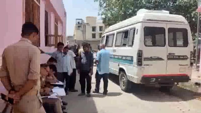 थाना नोहझील के शंकर घड़ी में भ्रष्टाचार के खिलाफ धरने पर बैठे 60 वर्षीय बुजुर्ग की बिगड़ी तबीयत उपचार के दौरान हुई मोत