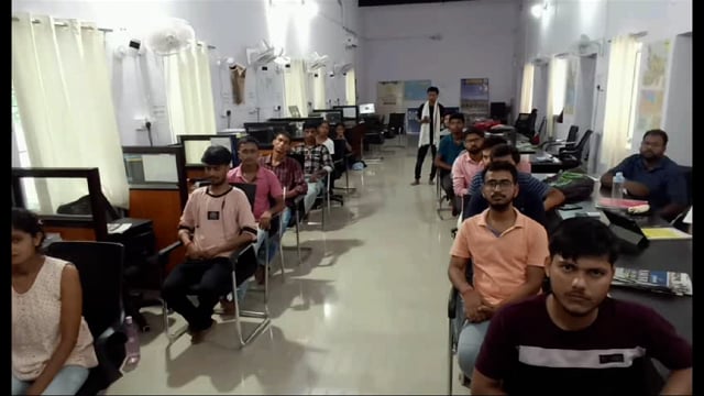 जिला योजना पदाधिकारी ने डिजिटल लाइब्रेरी का किया निरीक्षण