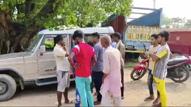 सुगौली के अमीर खान टोला में दहेज के लिए हत्या का मामला हुआ दर्ज।पति हुआ गिरफ्तार,बाकी आरोपित है फरार।