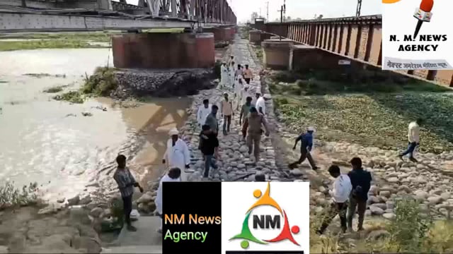 रेलवे ने सोलानी नदी पर पैंचिंग बनाकर खतरे मै डाली क्षेत्र वासियों की जान मौके पर पहुंचे विधायक और अधिकारी 