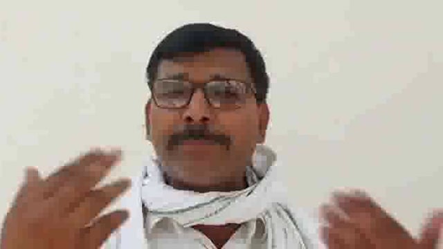 जेसीबी से तालाब खुदाई का विरोध करने पर दबंगों संग घर चढ़कर फायरिंग करते हुए फैलाया दहशत 
पुलिस जांच पड़ताल में जुटी