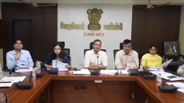 ‘जनसंवादातून सुशासनाकडे’ कार्यक्रमात नागरिकांनी मांडल्या समस्या

लोकाभिमुख कामातून जनतेचा विश्वास संपादन करा - जिल्हाधिकारी यांच्या यंत्रणेला सूचना...