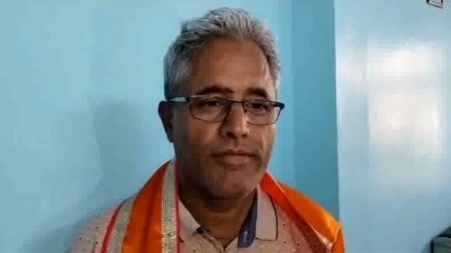 नीट की परीक्षा पास करने पर पवन वैष्णव एवं लखनलाल उर्फ लाक्खों वैष्णव द्वारा क्या कहा गया